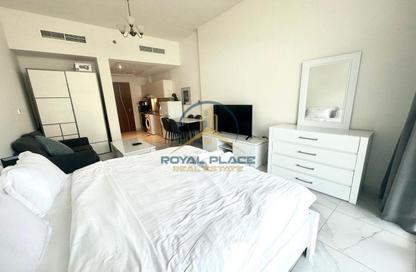 Apartment - Studio - 1 Bathroom for rent in Millennium Binghatti Residences - Business Bay - Dubai