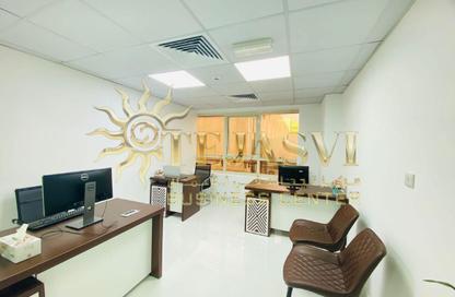 Office Space - Studio - 1 Bathroom for rent in Silver Home Building - Hor Al Anz - Deira - Dubai