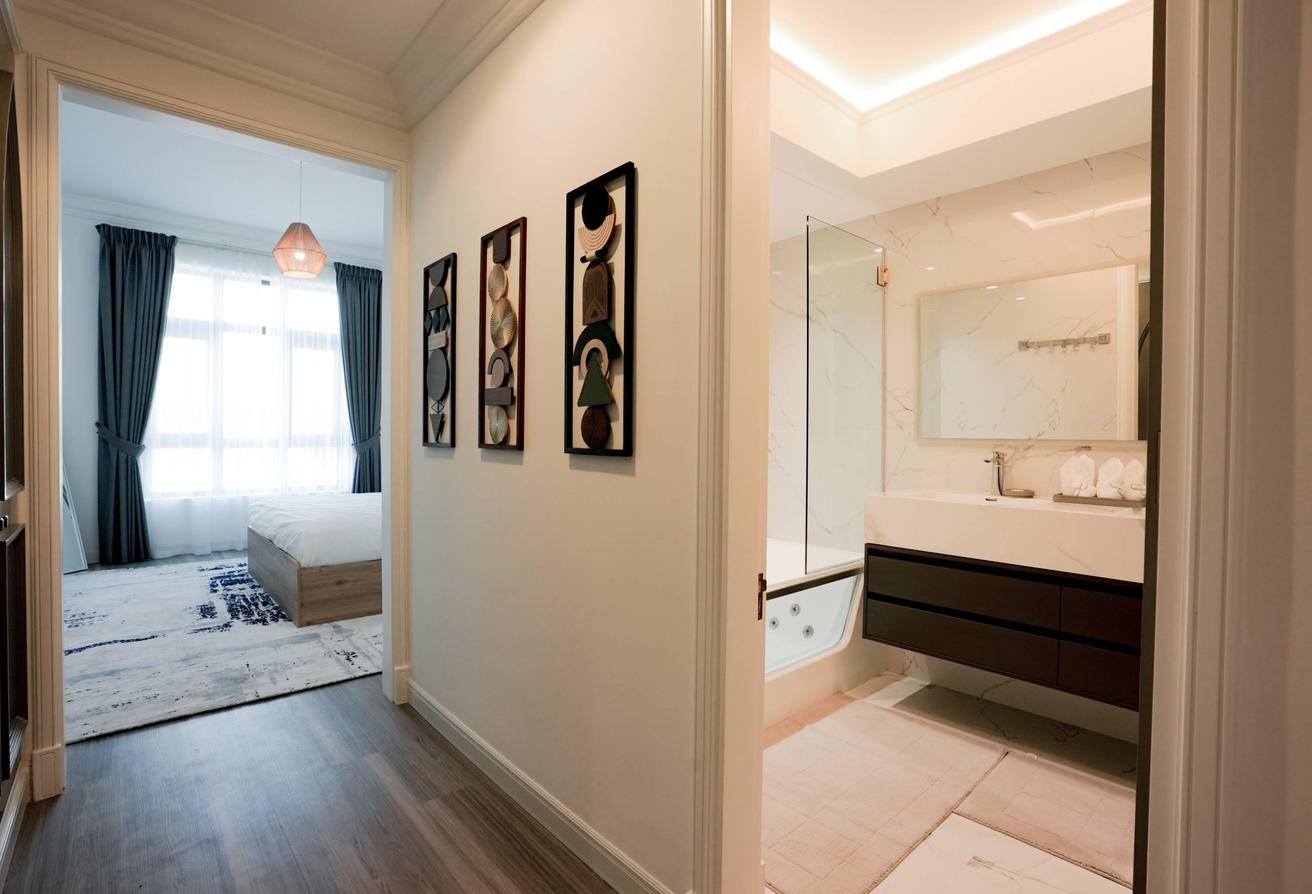 Unique Layout | Prime Location | Burj Khalifa View photo 15
