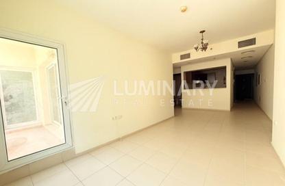 Apartment - 2 Bedrooms - 3 Bathrooms for rent in Mazaya 27 - Queue Point - Liwan - Dubai