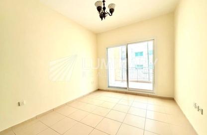 Apartment - 2 Bedrooms - 3 Bathrooms for rent in Mazaya 27 - Queue Point - Liwan - Dubai
