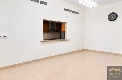 Villa - 4 - 5 for rent in Nad Al Sheba Villas - Nad Al Sheba 3 - Nad Al Sheba - Dubai