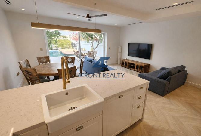 73862296 - Property Image 2