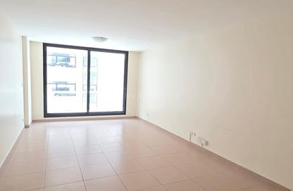 Apartment - Studio - 1 for rent in Golden Sands 6 - Al Mankhool - Bur Dubai - Dubai