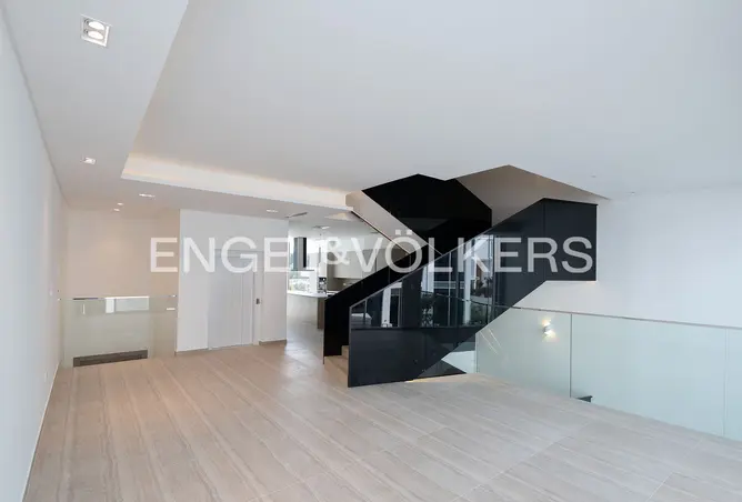 123820512 - Property Image 2