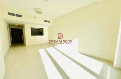 Apartment - 2 Bedrooms - 3 Bathrooms for rent in Al Waleed Garden 1 - Al Waleed Garden - Al Jaddaf - Dubai