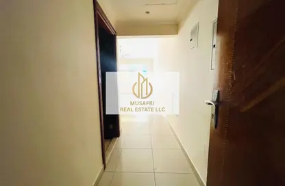 Apartment - 2 Bedrooms - 2 Bathrooms for rent in Muwailih Building - Muwaileh - Sharjah