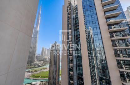 Apartment - 2 Bedrooms - 3 Bathrooms for rent in Act One - Act Towers - Opera District - Downtown Dubai - Dubai