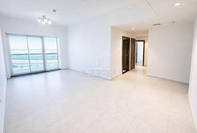 شاغر | واسع | موقع متميز