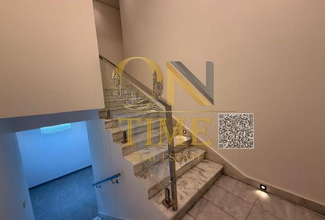 67072027 - Property Image 2