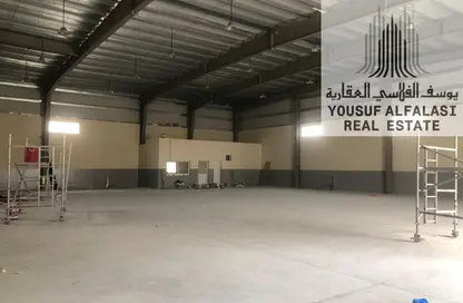 مستودع - استوديو - 2 حمامات للايجار في أم درع - أم القيوين مستودع - استوديو - 2 حمامات للايجار في أم درع - أم القيوين