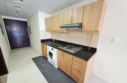 شقة - 1 حمام للايجار في مساكن النخبة الرياضية - مدينة دبي الرياضية - دبي