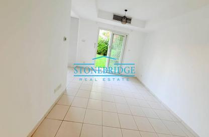 Villa - 2 Bedrooms - 3 Bathrooms for rent in Springs 12 - The Springs - Dubai Villa - 2 Bedrooms - 3 Bathrooms for rent in Springs 12 - The Springs - Dubai