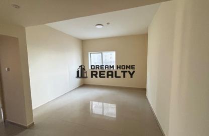 Apartment - 1 - 1 for rent in Al Khan 5 building - Al Khan - Sharjah