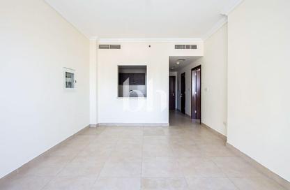 Apartment - 1 - 2 for rent in Plaza Residences 2 - Plaza Residences - District 13 - Jumeirah Village Circle - Dubai