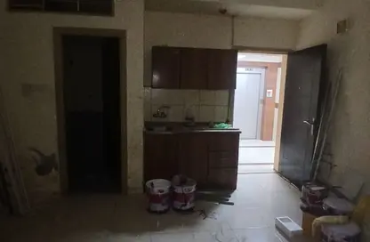 Apartment - 1 Bathroom for rent in Al Nabaa Building - Al Naba'ah - Al Sharq - Sharjah