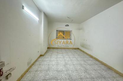 Apartment - 1 - 2 for rent in Safia Tower - Al Majaz 3 - Al Majaz - Sharjah Apartment - 1 - 2 for rent in Safia Tower - Al Majaz 3 - Al Majaz - Sharjah