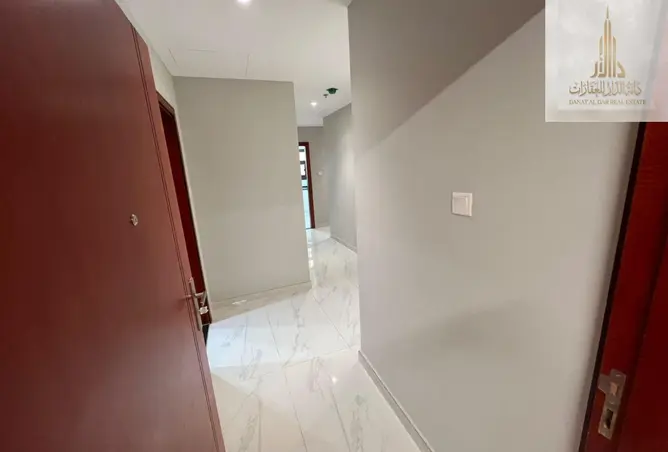 162783760 - Property Image 2