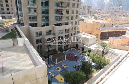 Apartment - Studio - 1 Bathroom for rent in Burj Al Nujoom - Downtown Dubai - Dubai