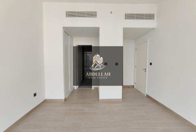 122018904 - Property Image 3