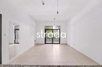 Apartment - 1 Bedroom - 2 Bathrooms for rent in Travo Tower B - Travo - The Views - Dubai