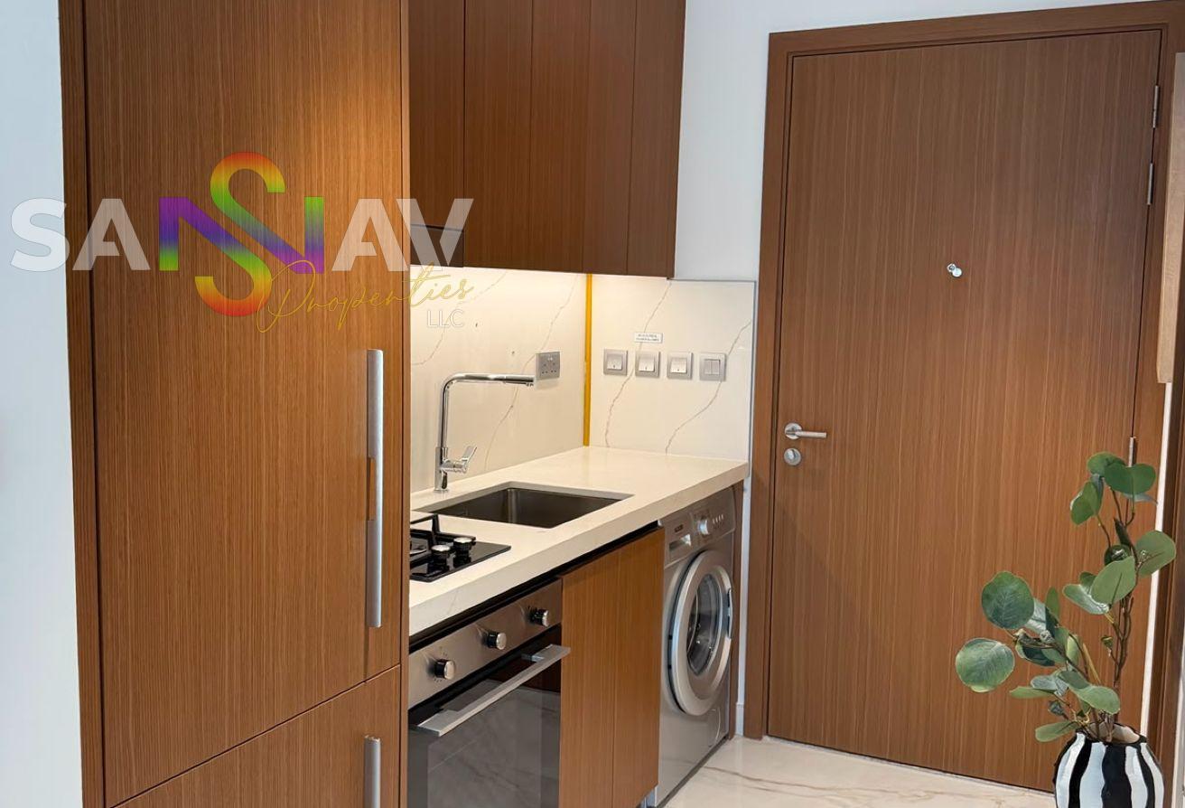 Spacious Studio | Fully Furnished | 12 Cheques photo 6