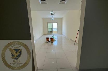 Apartment - 3 Bedrooms - 4 Bathrooms for rent in Al Khan Corniche - Al Khan - Sharjah