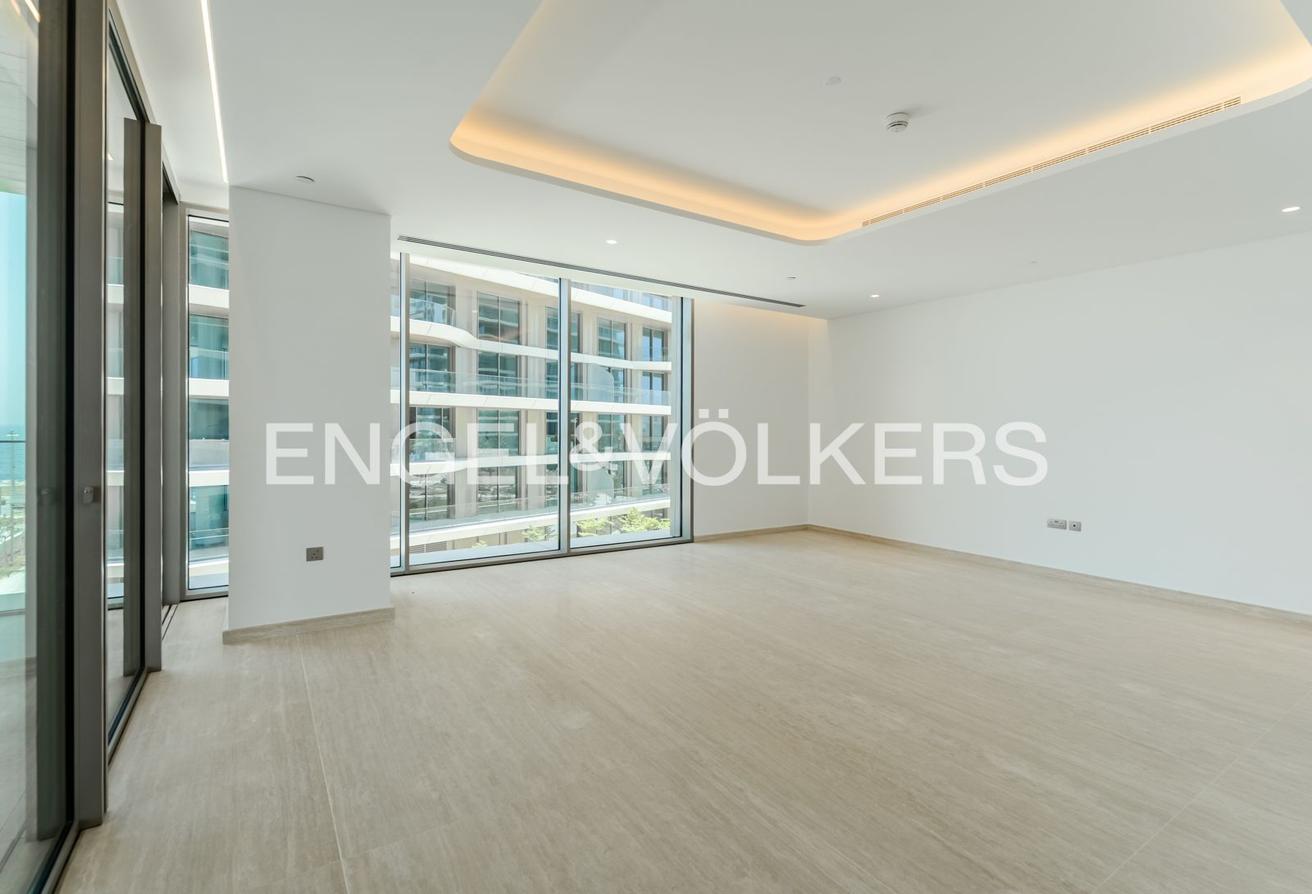 Luxury Penthouse | Furnished | Sea Views photo 8