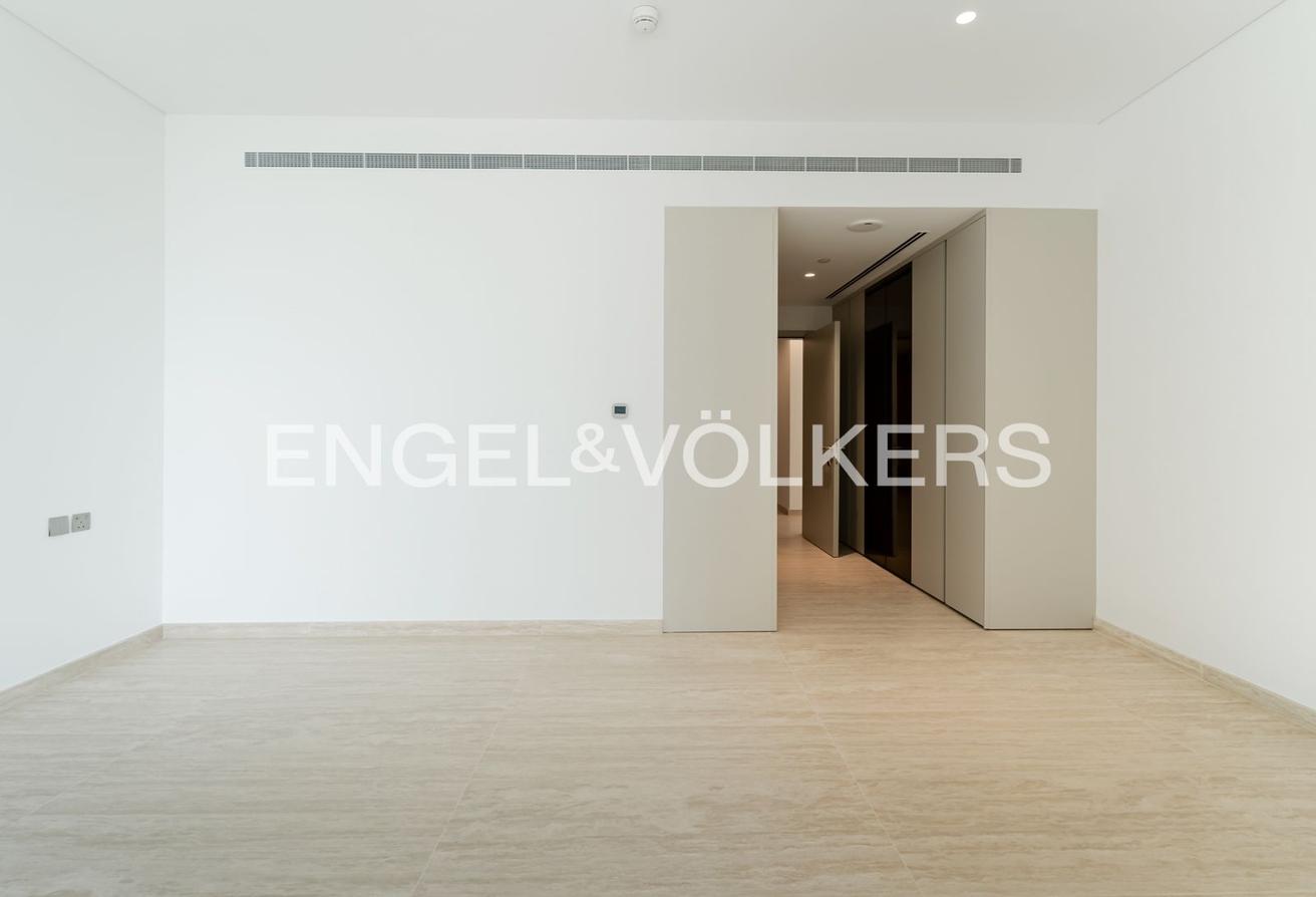 Luxury Penthouse | Furnished | Sea Views photo 20