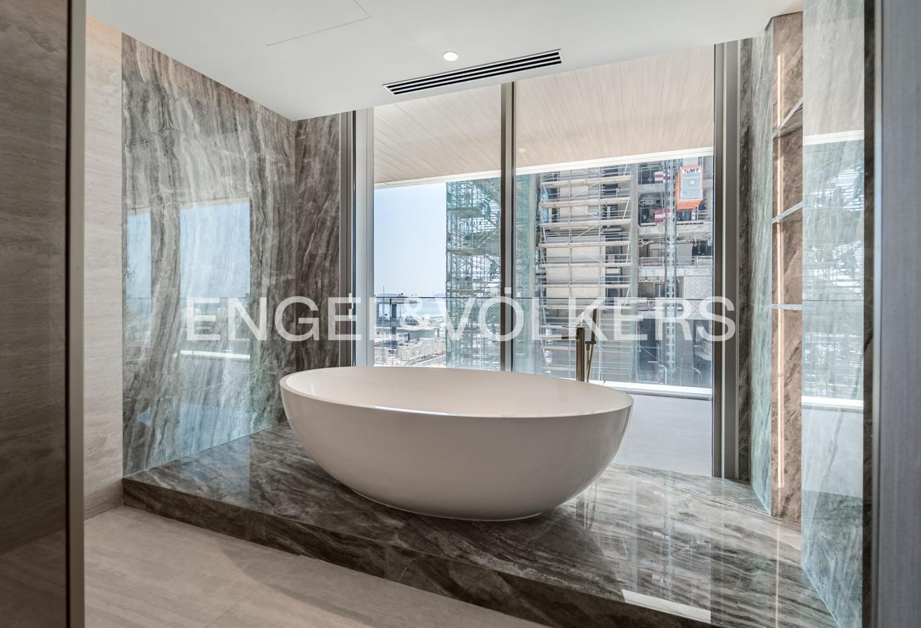 Luxury Penthouse | Furnished | Sea Views photo 13