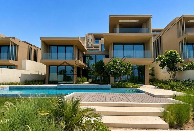 Luxury 5BR Villa | Breathtaking Palm Views