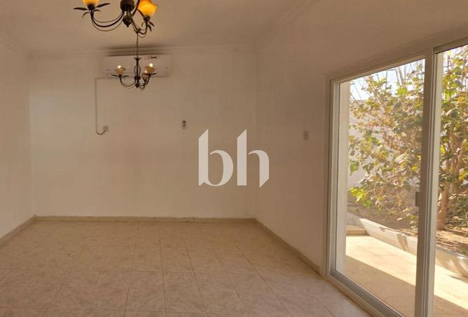 70679046 - Property Image 2