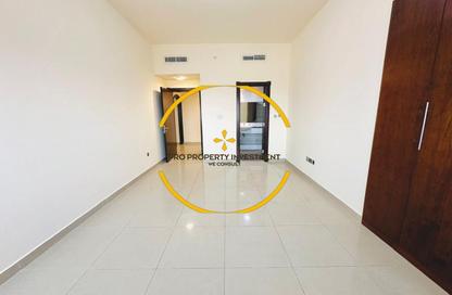 Apartment - 3 Bedrooms - 4 Bathrooms for rent in Silver Wave Tower - Al Mina - Abu Dhabi