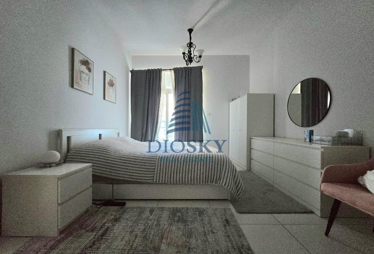 Fully Furnished | Spacious | Pool View photo 5