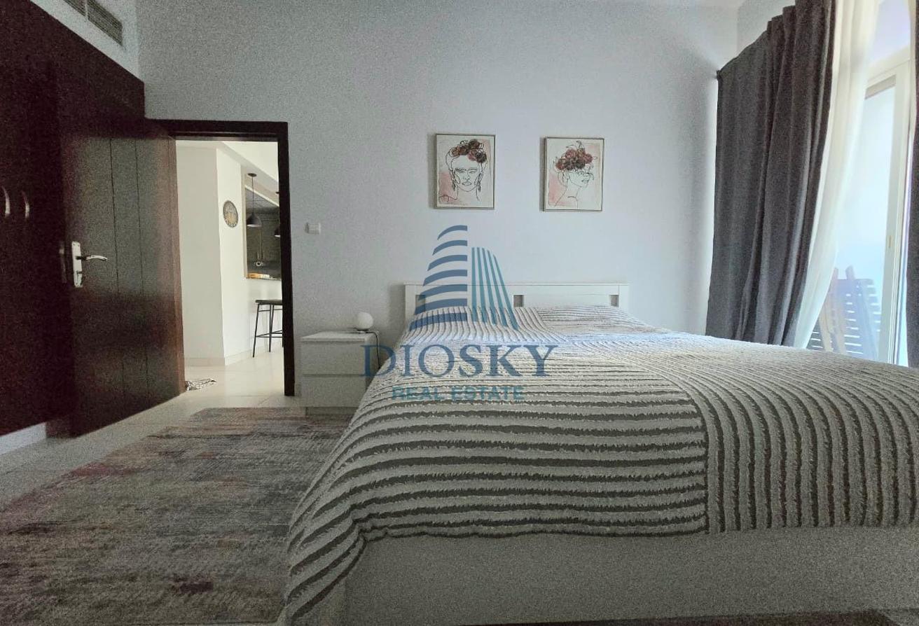 Fully Furnished | Spacious | Pool View photo 4