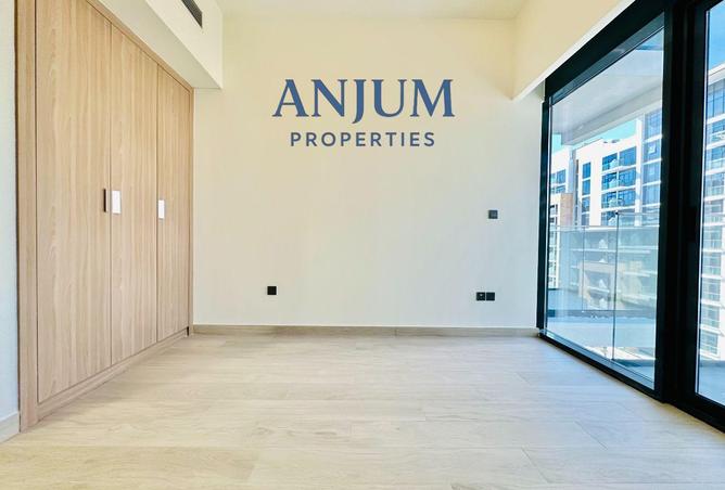 82822110 - Property Image 3