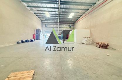 Warehouse - Studio for rent in Dubai Investment Park (DIP) - Dubai