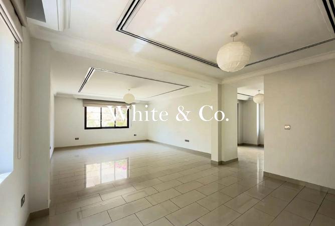 136537880 - Property Image 2