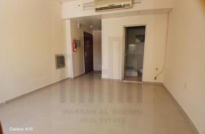 Apartment - Studio - 1 for rent in Muwailih Building - Muwaileh - Sharjah Apartment - Studio - 1 for rent in Muwailih Building - Muwaileh - Sharjah