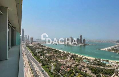 Apartment - 3 - 4 for rent in Palm View - Dubai Media City - Dubai