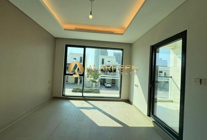 83655701 - Property Image 2