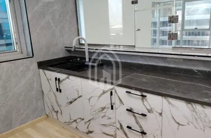 شقة - 2 غرف نوم - 3 حمامات للايجار في أبراج سكاي كورتس - مجمع دبي ريزيدنس - دبي لاند - دبي