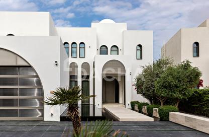 Villa - 4 Bedrooms - 5 Bathrooms for sale in Garden Hall - Oasis Clusters - Jumeirah Islands - Dubai