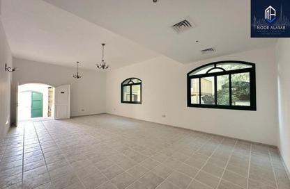 Villa - 3 - 4 for rent in Garden Villas - Umm Suqeim 2 - Umm Suqeim - Dubai