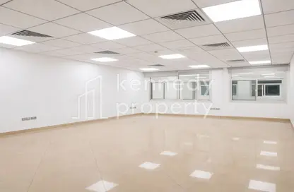 Office Space - Studio - 1 Bathroom for rent in Port Saeed Building - Port Saeed - Deira - Dubai