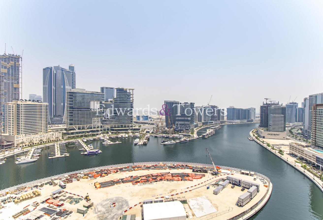 Triplex Penthouse | Full Canal View | Unfurnished photo 7