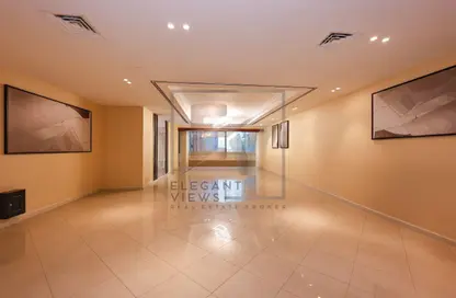 Office Space - 4 Bedrooms - 4 Bathrooms for rent in Riggat Al Buteen - Deira - Dubai