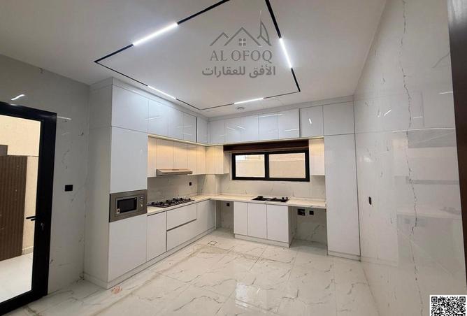 82355882 - Property Image 2