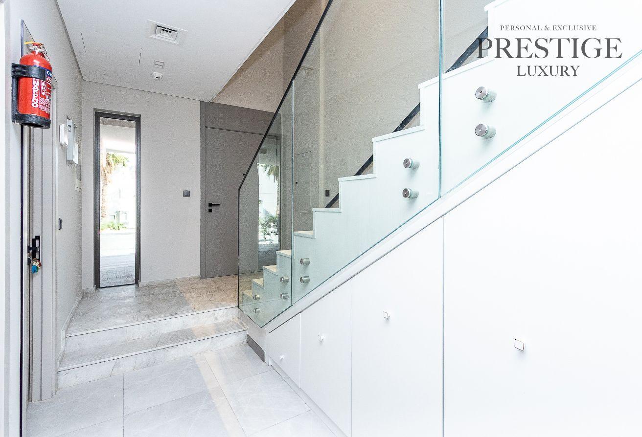 2BR+Maids Townhouse | Vacant 01 Nov | Single Row photo 14