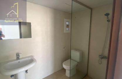 Villa - 3 - 5 for rent in Al Jazzat - Al Riqqa - Sharjah
